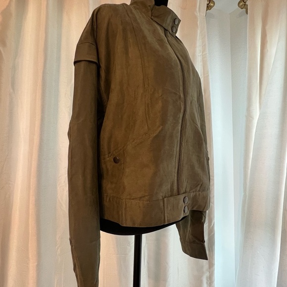 Blu Pepper Olive Light Jacket NWT L - Picture 2 of 9